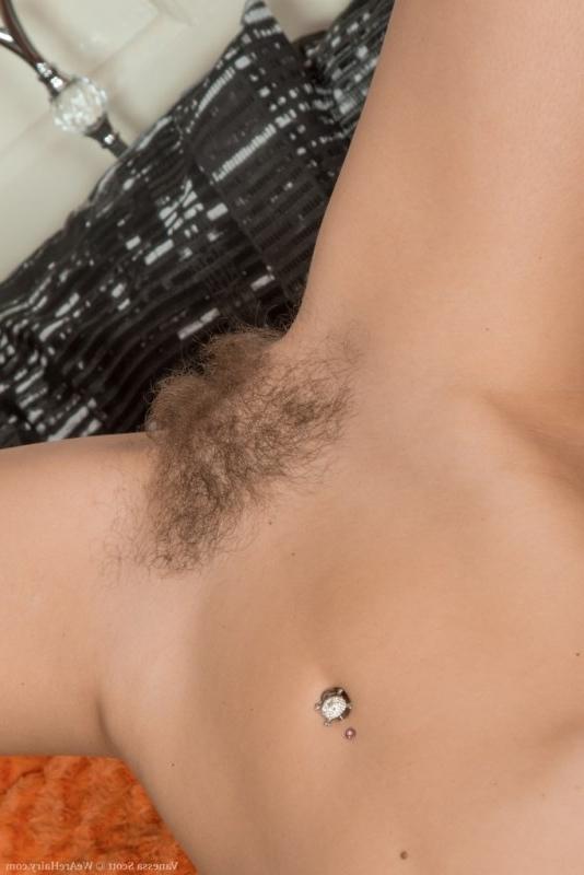 15P Vanessa Scott strips naked in her bedroom