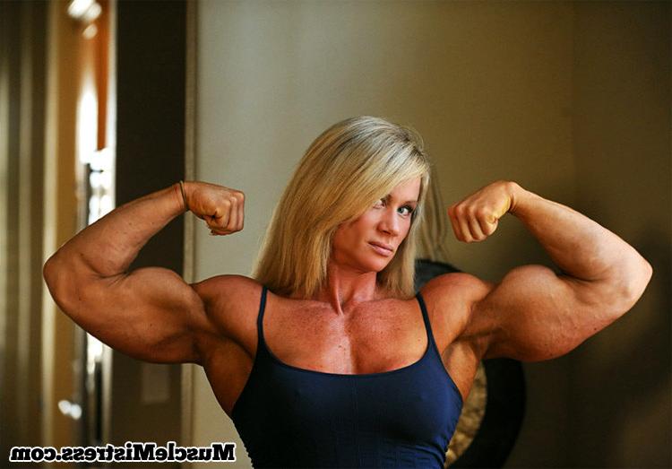 12P Massive ripped muscular Amazon Goddess with impressive physique