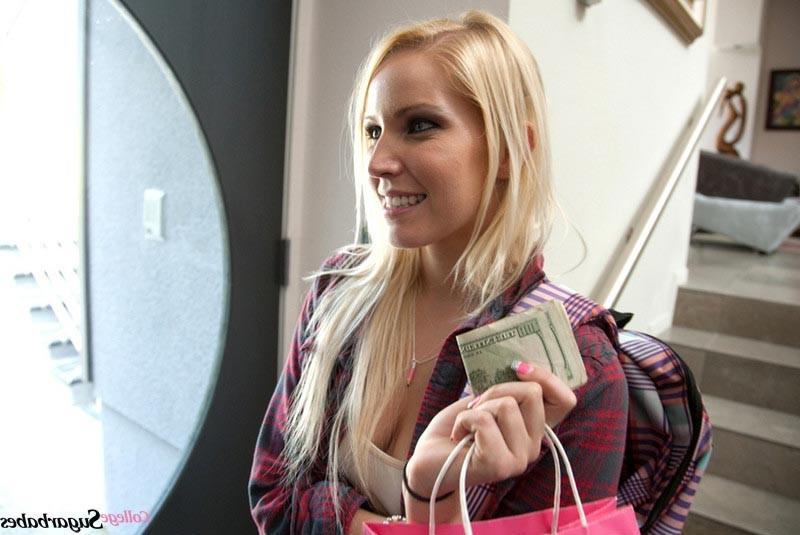 12P College babe Vanessa Cage getting fucked for money