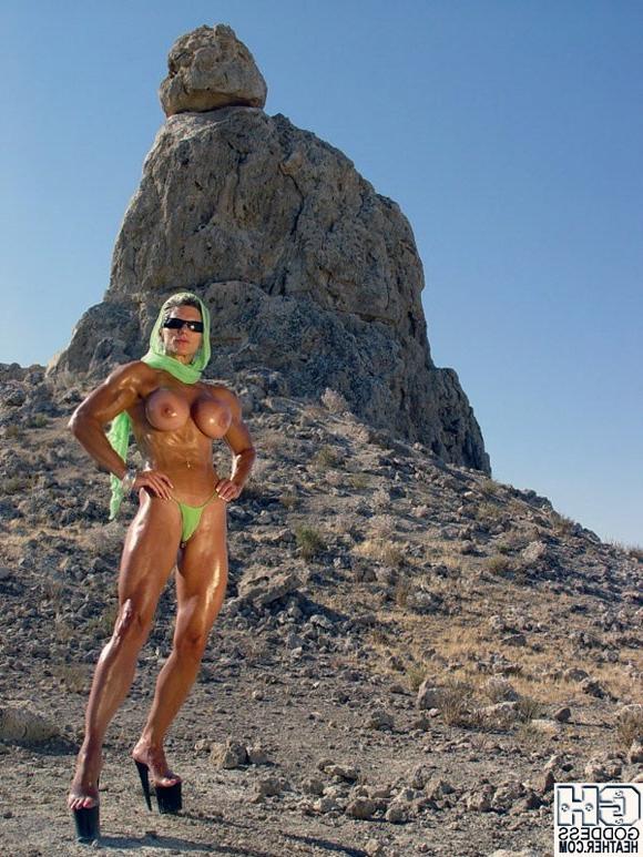 12P Goddess Heather Female Bodybuilder Dominatrix