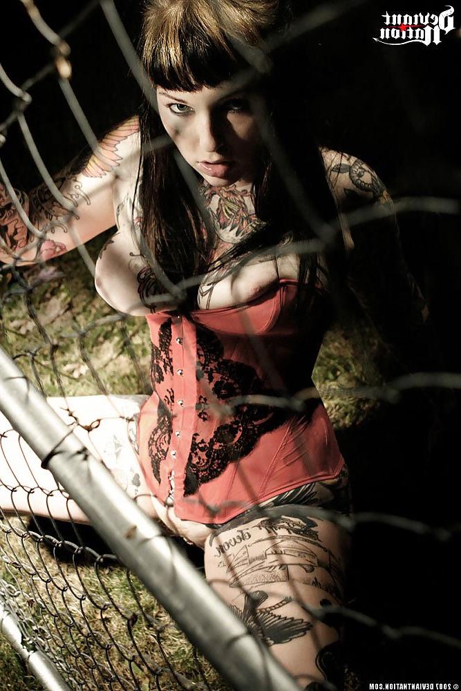 25P Cage Fighter Adahila