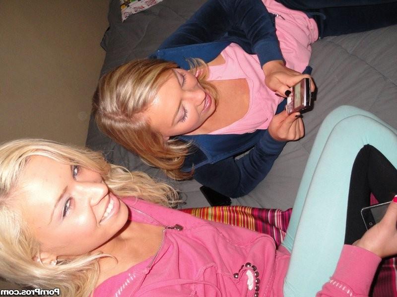 16P Kacey Jordan seduces her cute girlfriend at home