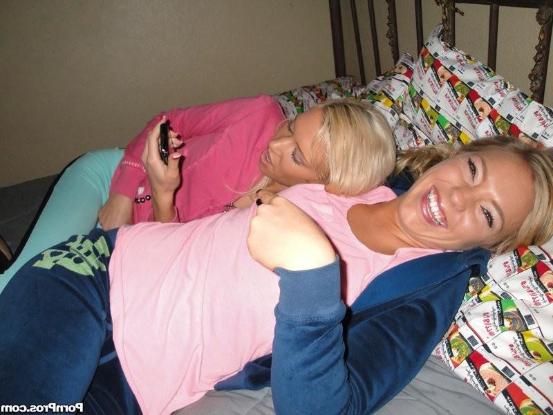 16P Kacey Jordan seduces her cute girlfriend at home