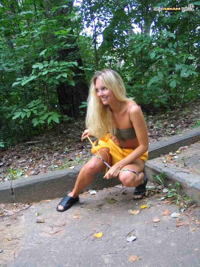 16P Hot blonde peeing outdoors