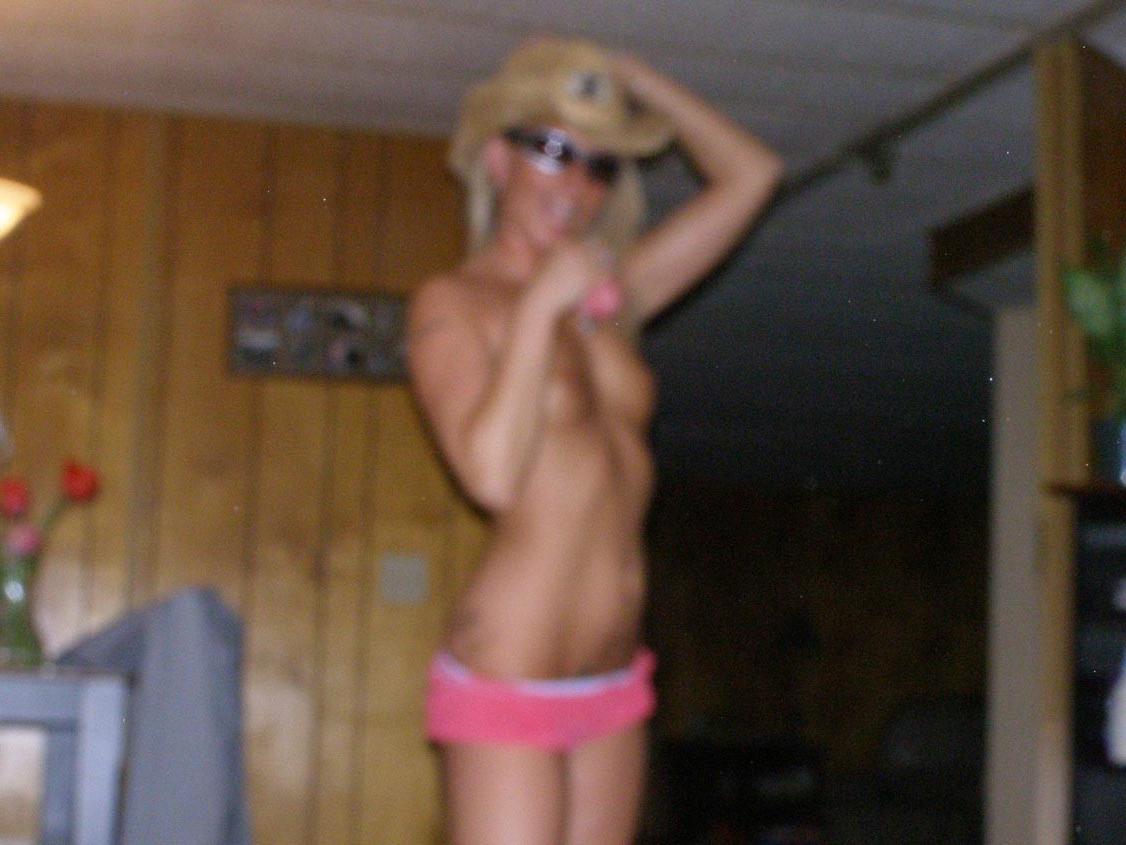 20P Blonde amateur girlfriend sucks and fucks at home