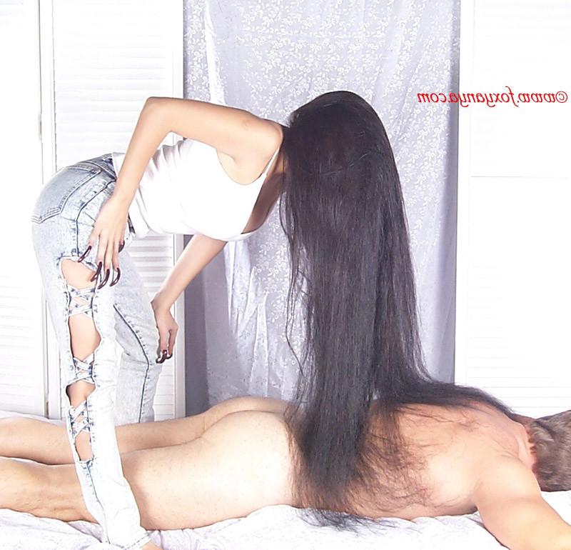 16P long hair beauty gives hair job and sucks cock