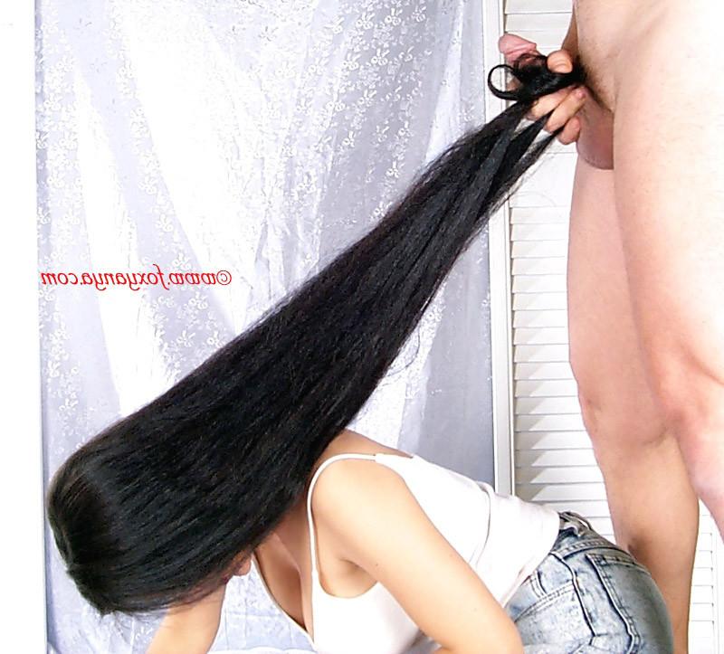 16P long hair beauty gives hair job and sucks cock
