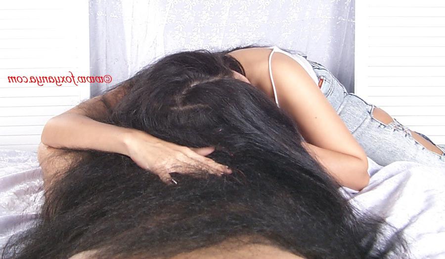 16P long hair beauty gives hair job and sucks cock