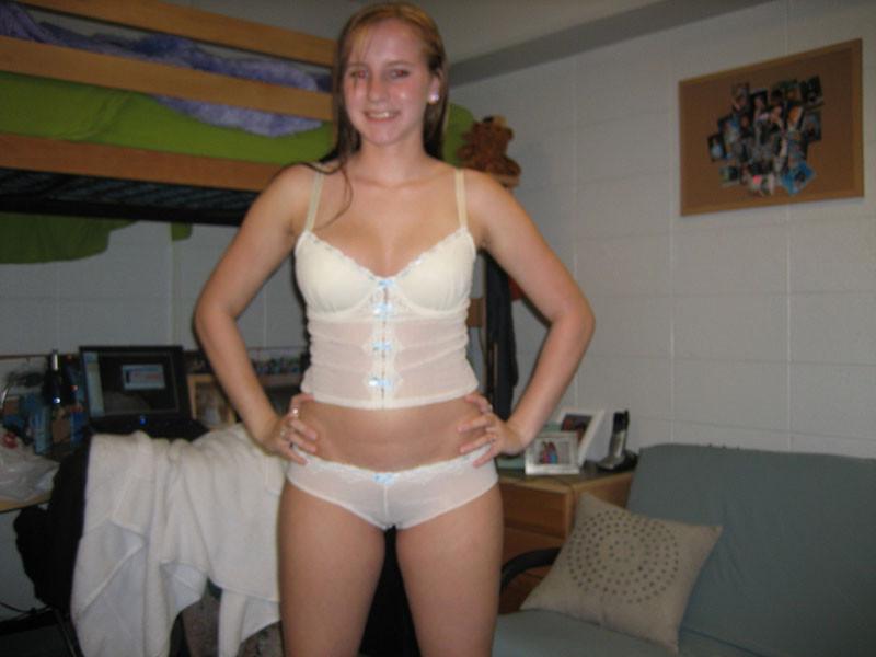 20P Amateur blonde girlfriend with hot tits toying at home