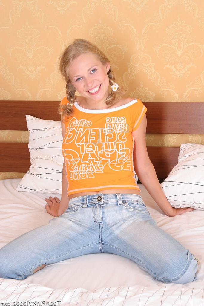 15P Pigtailed blonde teen drops panties to fuck glass dildo in bed