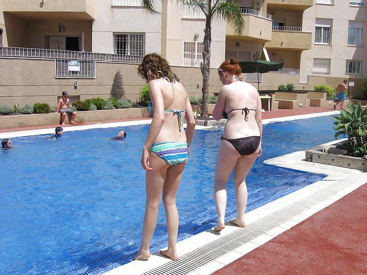 25P Girls Holiday