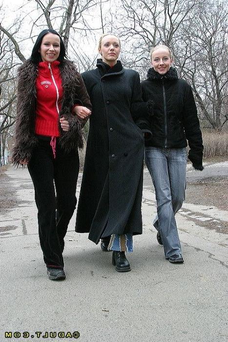 16P Cute lesbian babes going for a walk in the park