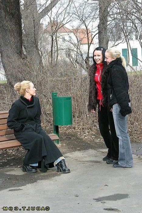 16P Cute lesbian babes going for a walk in the park