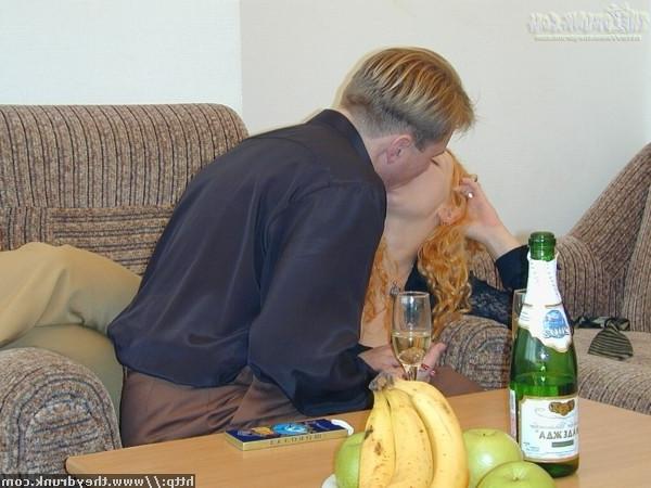 16P Drunk blonde in pantyhose gretting boned