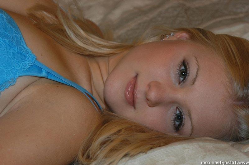 16P Kinky lingerie in bedroom
