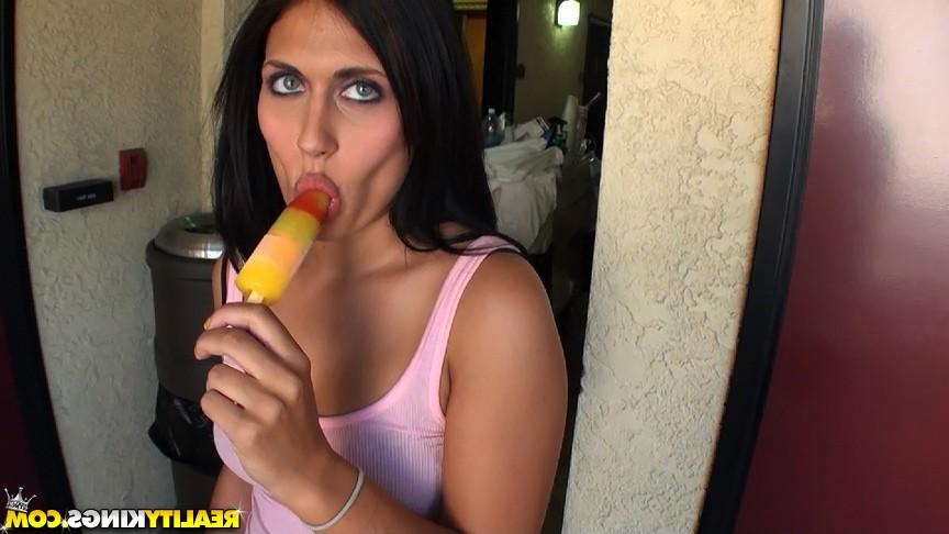 12P Hot teen finger fucked and cumfaced after getting picked up at the ice cream sho