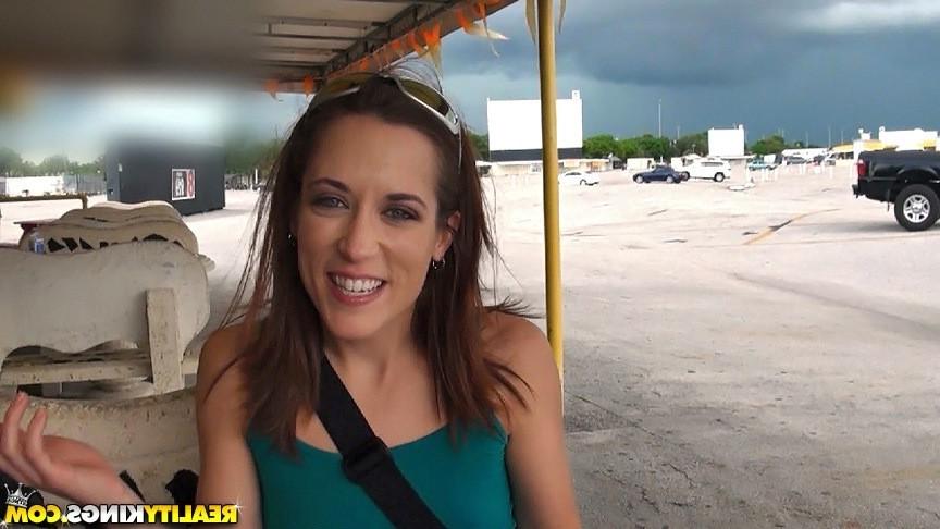 12P Check out this smoking hot ass amateur teen picked up at the swap shop then fuck