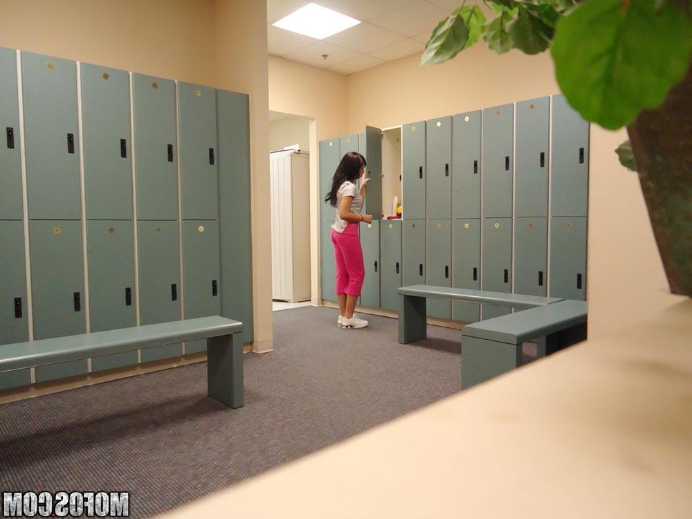 17P Voyeur catch teenie taking her shower and after fuck her
