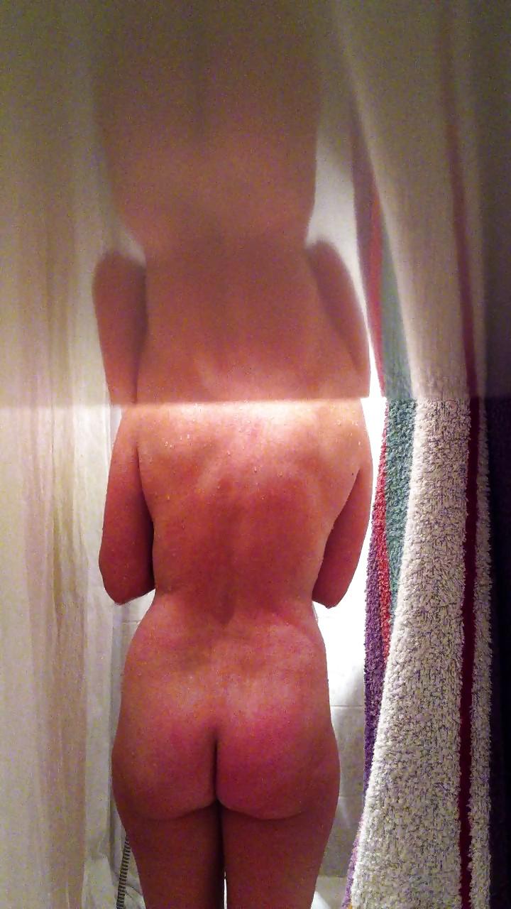 11P Hidden cam of sexy naked wife taking a shower