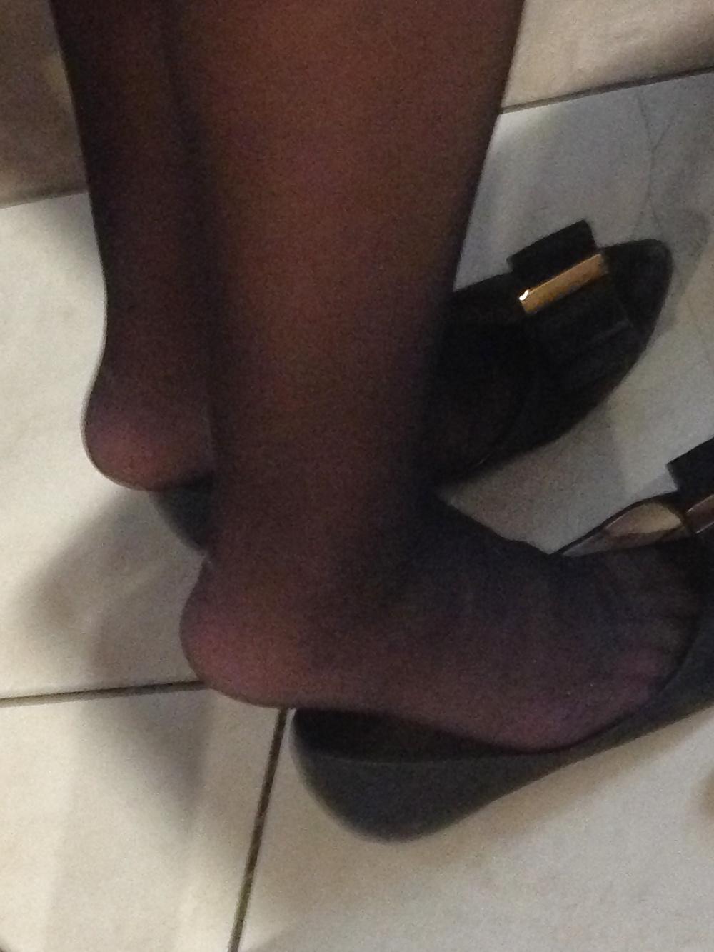 11P Candid Pantyhose