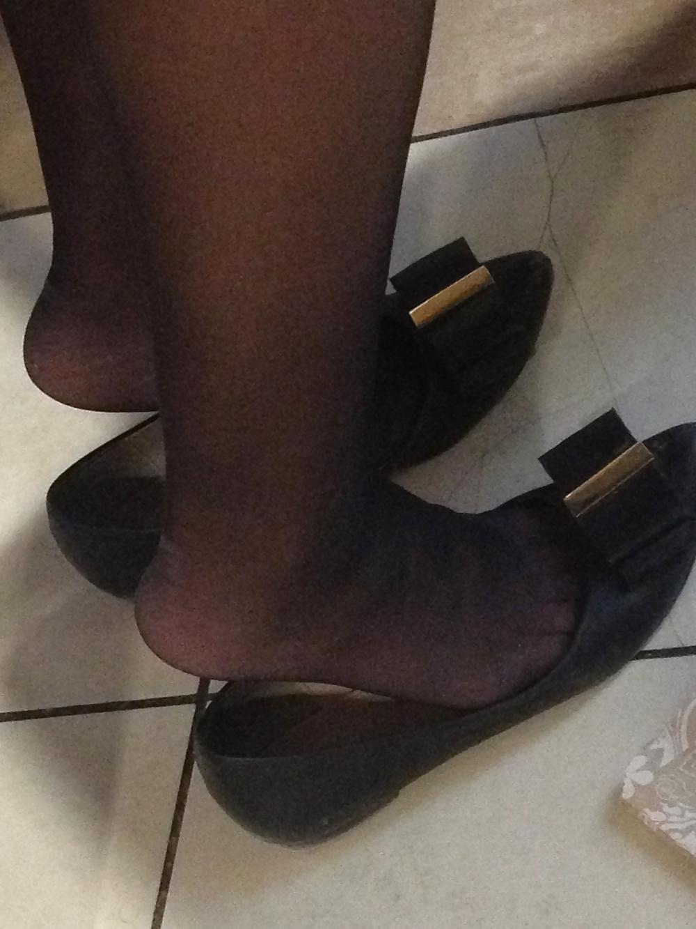 11P Candid Pantyhose