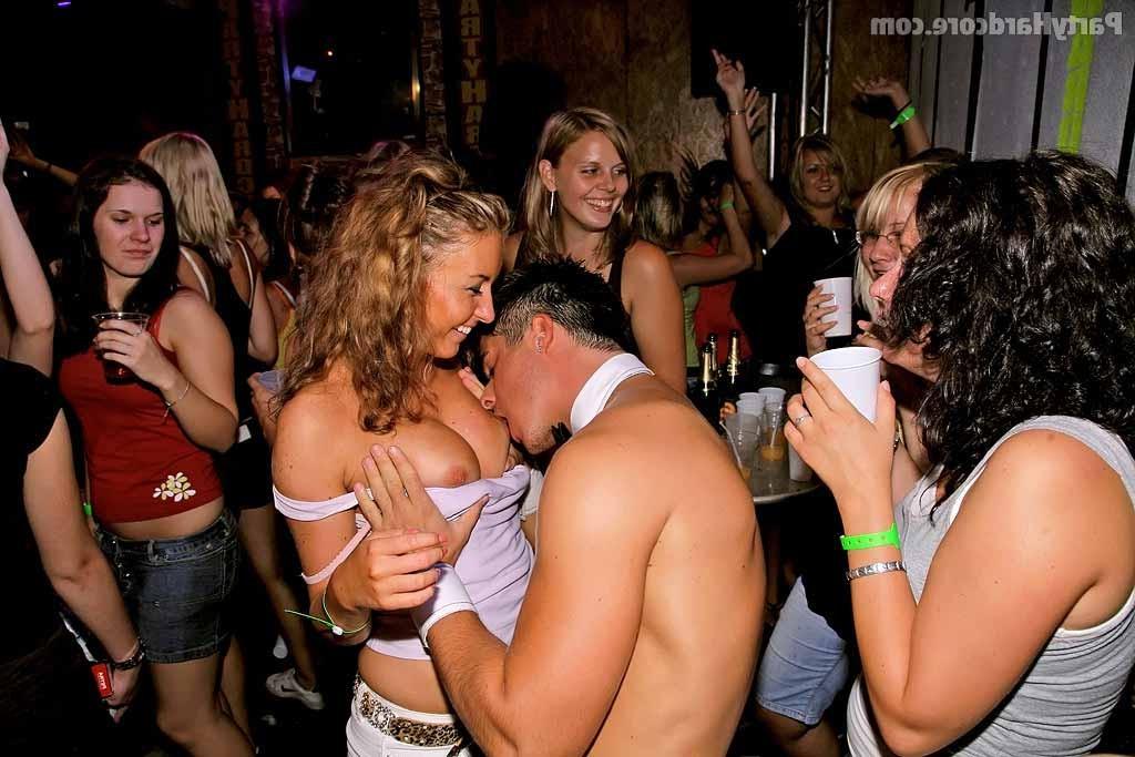 16P Blowjobs in sex party with hot amateur babes