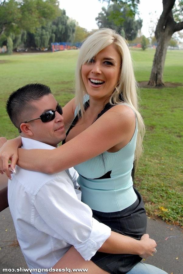 11P Buxom blonde makes out with other dude in front of hubby