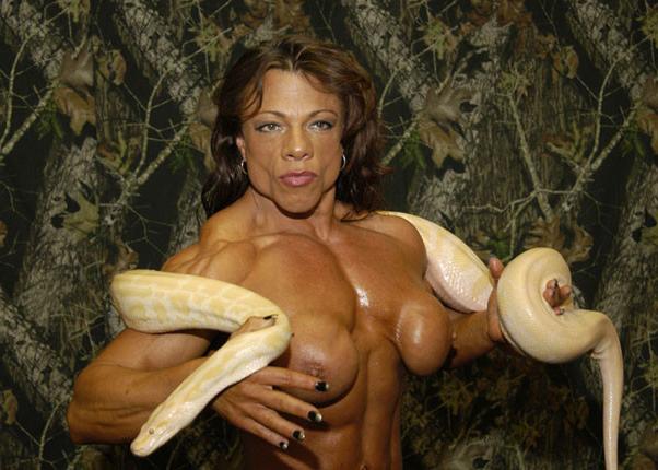 20P Sexy Muscular Girls