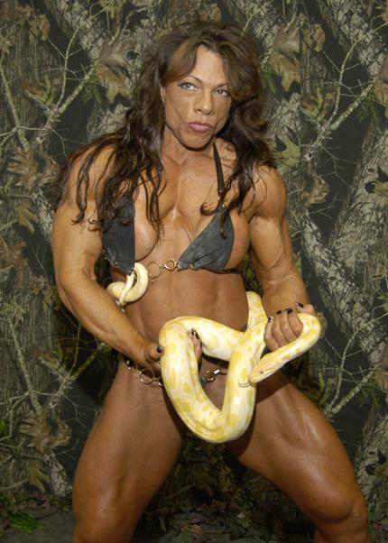 20P Sexy Muscular Girls