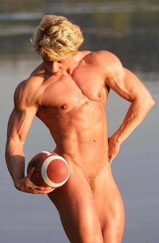 11P Sexy muscular girls