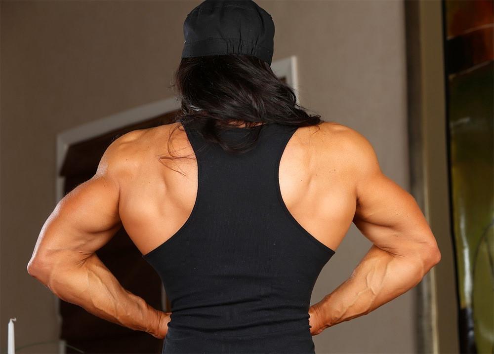12P Muscular Pornstar Angela Salvagno sensual posing
