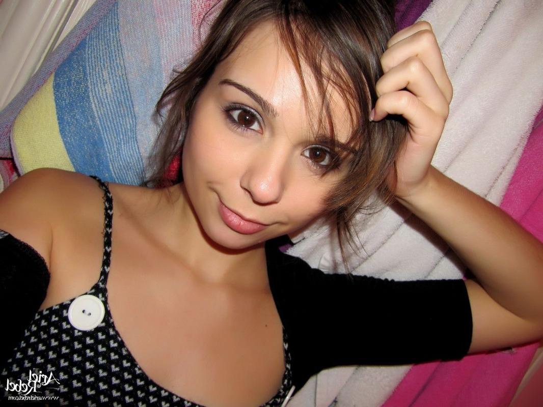 16P Cute teen with perky tits with small nipples shooting herself