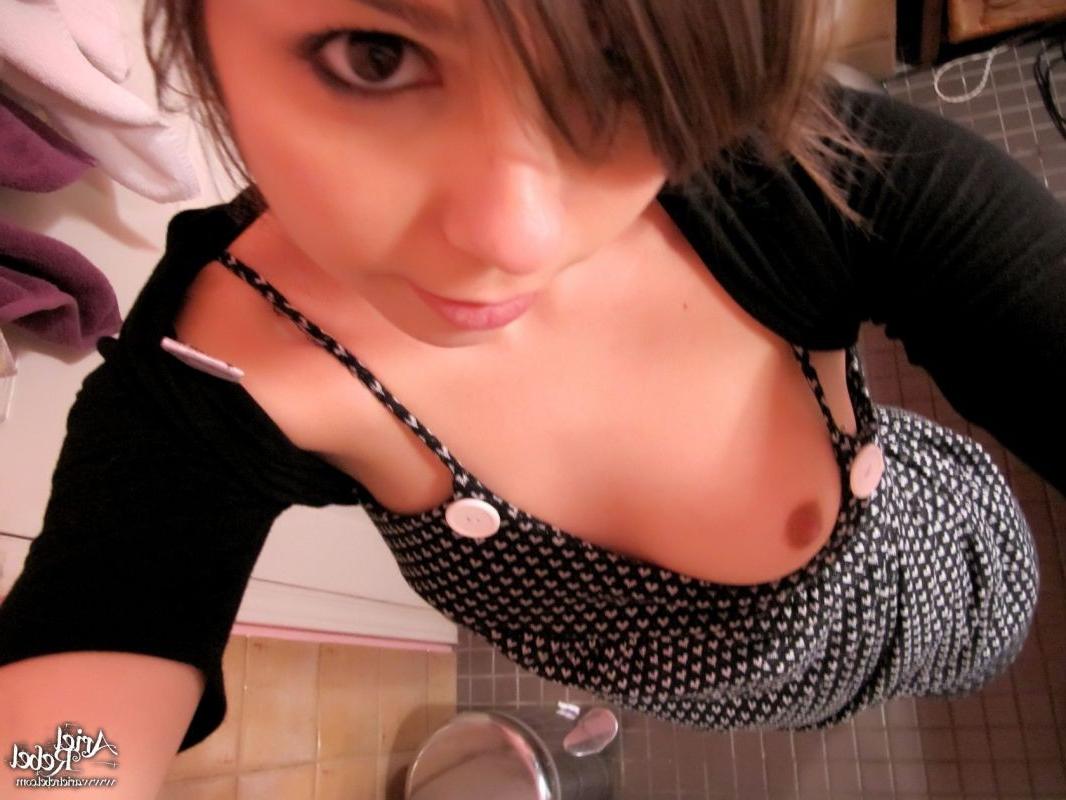 16P Cute teen with perky tits with small nipples shooting herself