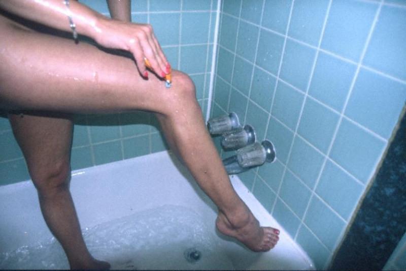 15P Amateur slut showering and shaving