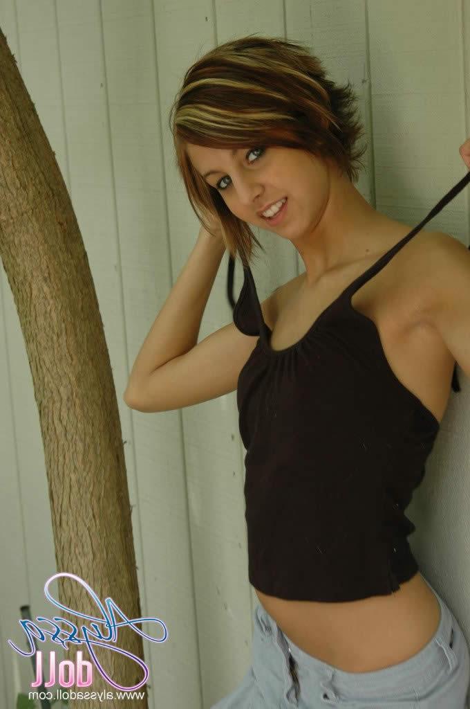 16P Brunette teen alyssa doll showing off her cute ass
