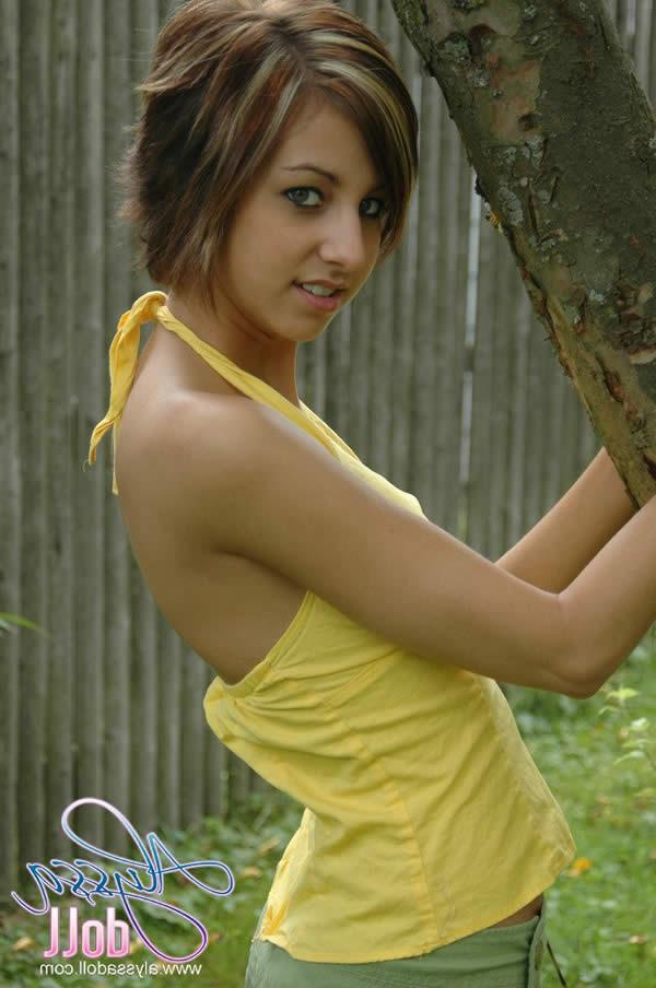 16P Brunette teen alyssa doll stripping in the backyard