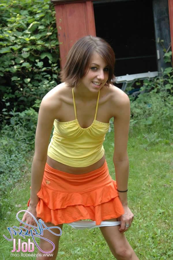 15P Brunette teen alyssa doll stripping outside