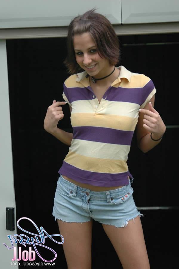 15P Brunette teen alyssa doll shows her perky tits