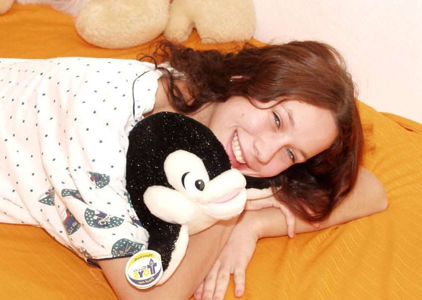 20P Awesome body teen lonely in bedroom