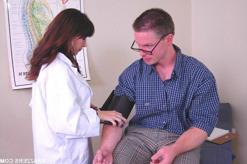 16P Milf female doctor seduces a patient and rides its large shaft