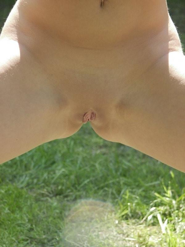 16P Shaved pussy fetish teen cascading standing peeing outdoors