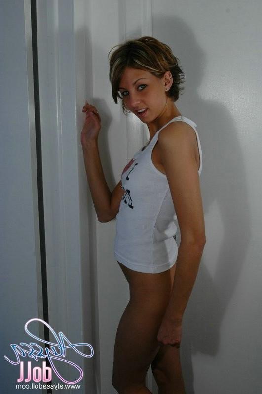 15P Super Cute Alyssa Doll hearts dick
