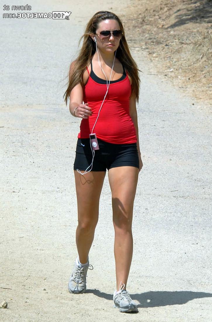 12P Amanda Bynes tight jeans and shorts cameltoe