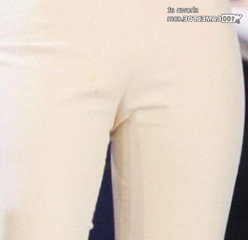 12P Christina Aguilera best cameltoe photos