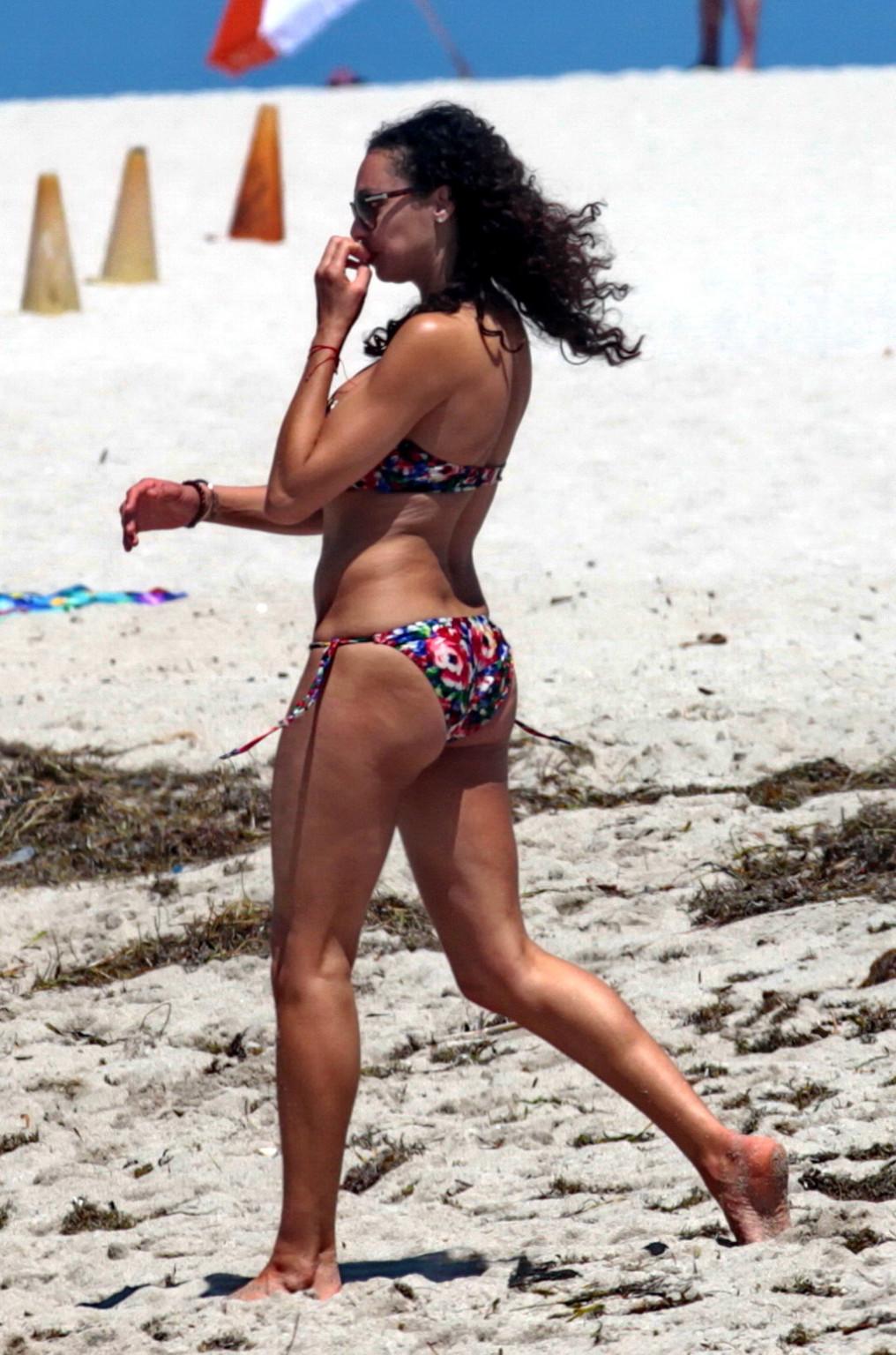16P Lilly Becker showing off her bikini body on a beach in Miami