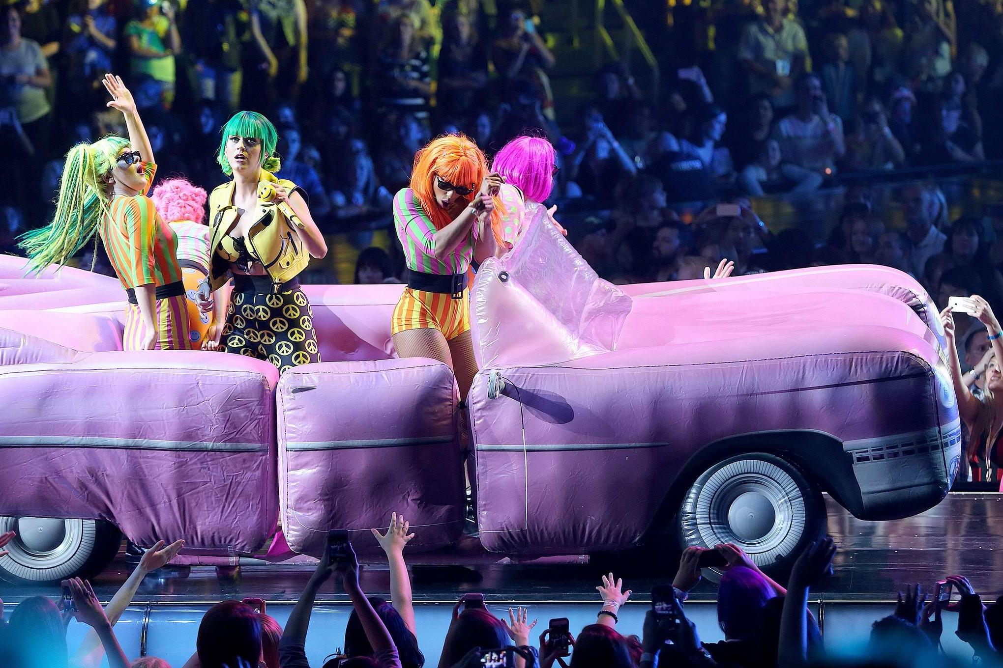 16P Katy Perry looking like a busty hentai character at her Prismatic concert tour i