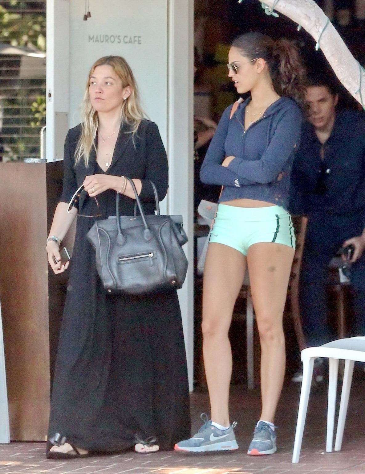 16P Eiza Gonzalez shows off her ass and cameltoe in shorts while shopping in West Ho