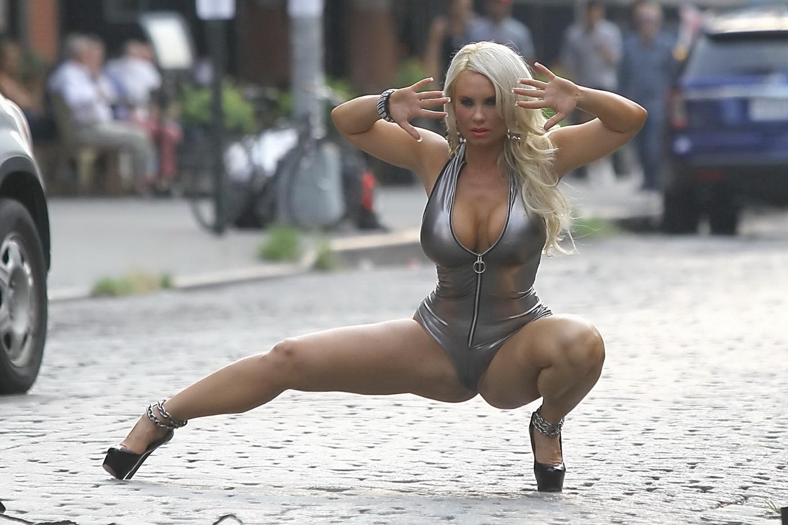 8P Nicole Coco Austin showing off her big assets and cameltoe in thong swimsuit on 