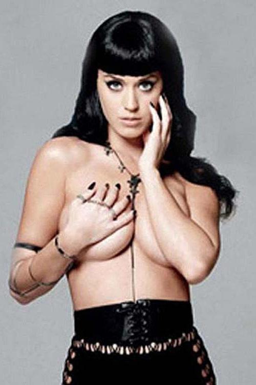 16P Katy Perry exposing her sexy body and huge boobs behind the stage