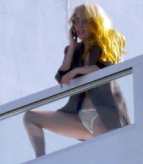 16P Lady Gaga exposing sexy body and hot pussy in see thru clothes